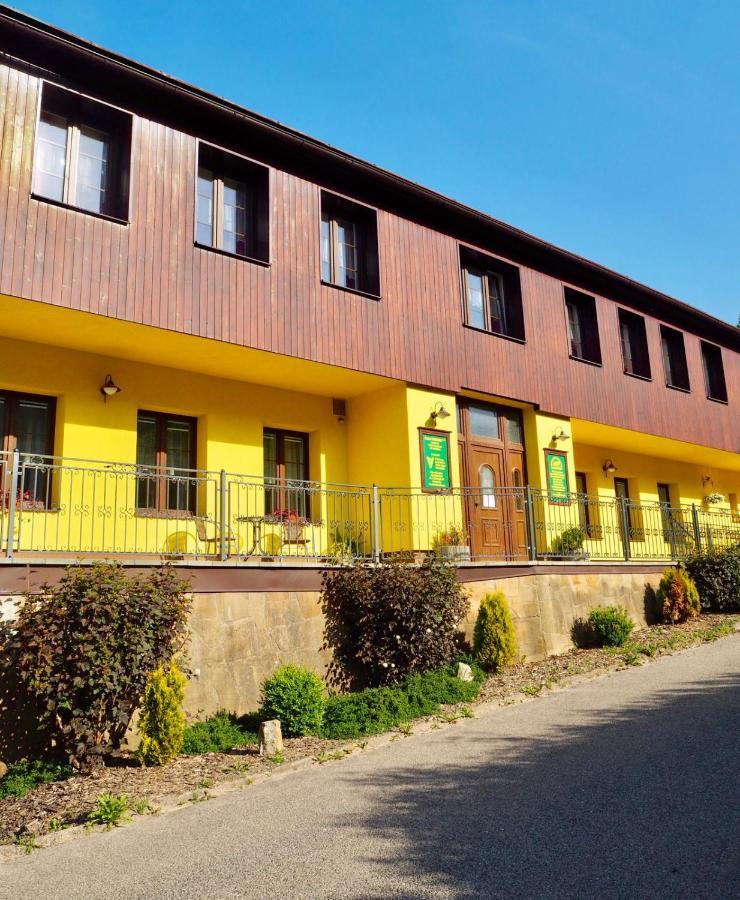 Penzion Panorama Janovicky Broumov Bagian luar foto
